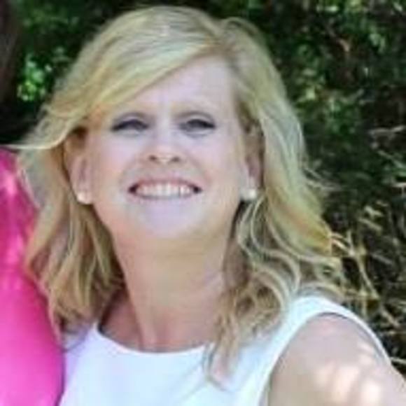 Meet your Posher, Chrystial - Picture 2 of 3